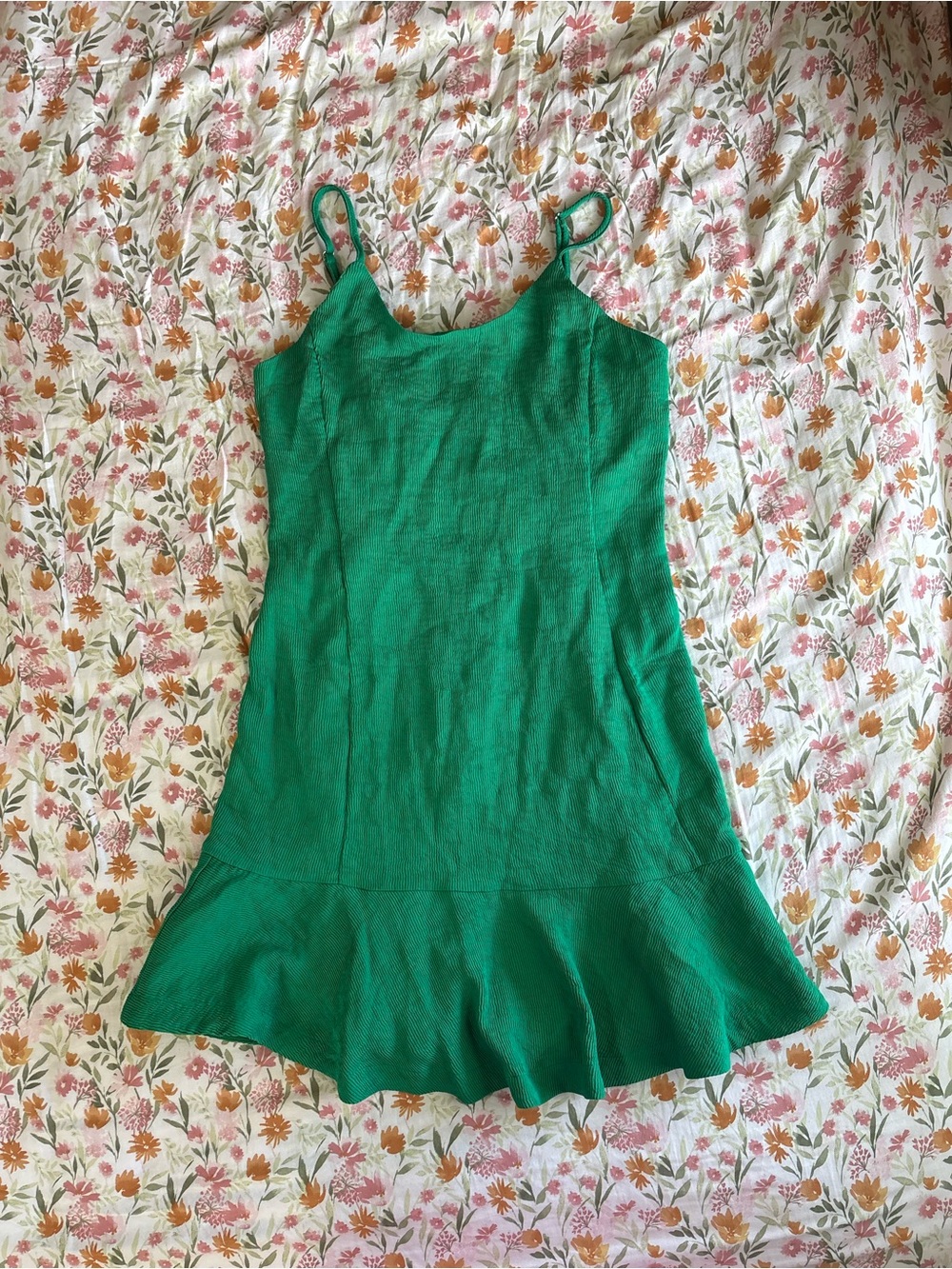 Gianni Bini Ruffle Vibrant Green Mini Dress Size Large Summer Ribbed